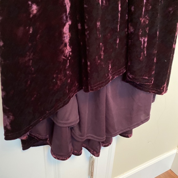 Vince Camuto velvet dress - Picture 4 of 4